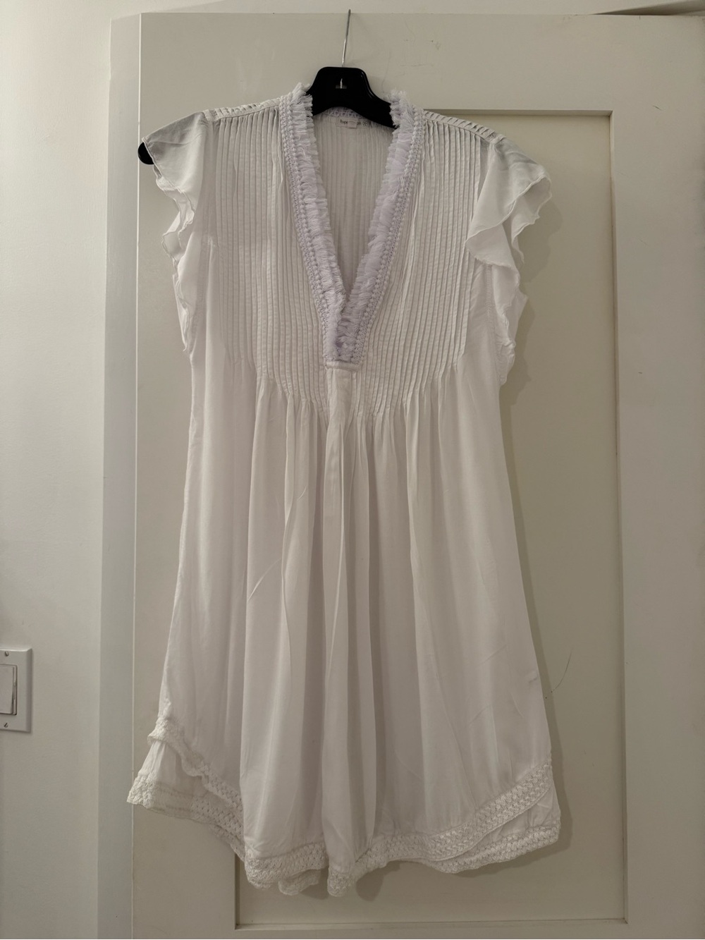 Poupette Saint Bart XS White Ruffle-Trim V-Neck Women's beach cover up